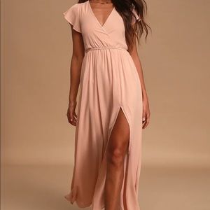 Lulu’s “Lost in the Moment Blush Maxi Dress” size small